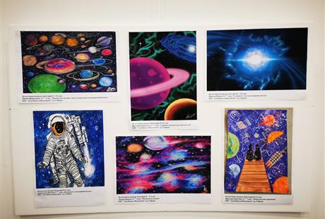 Изложбата от рисунки “Нашата прекрасна Вселена” е в TechnoMagicLand